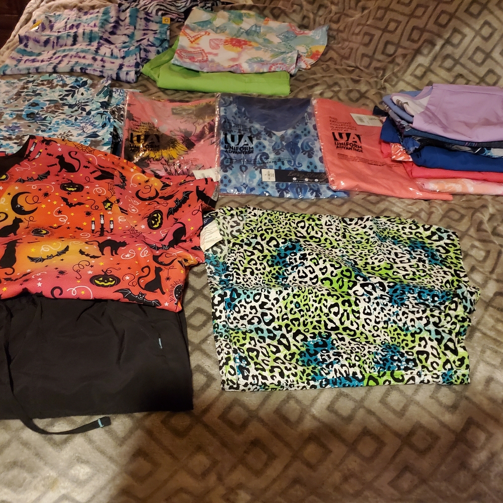Uniform Advantage Vibrant Scrub Collection